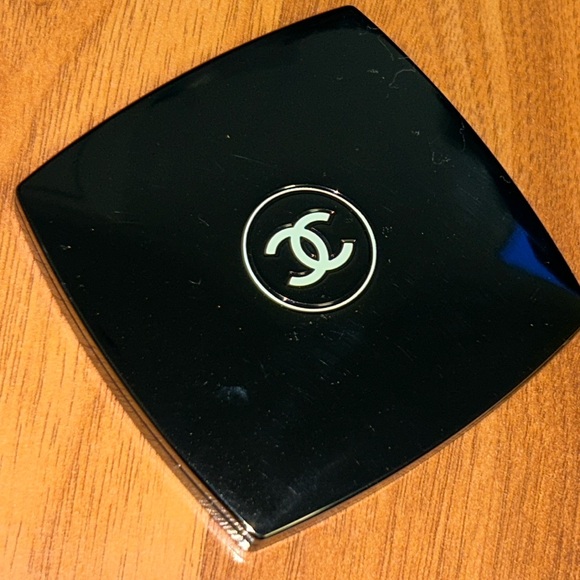Authentic Chanel Duo Compact Mirror - Picture 9 of 10